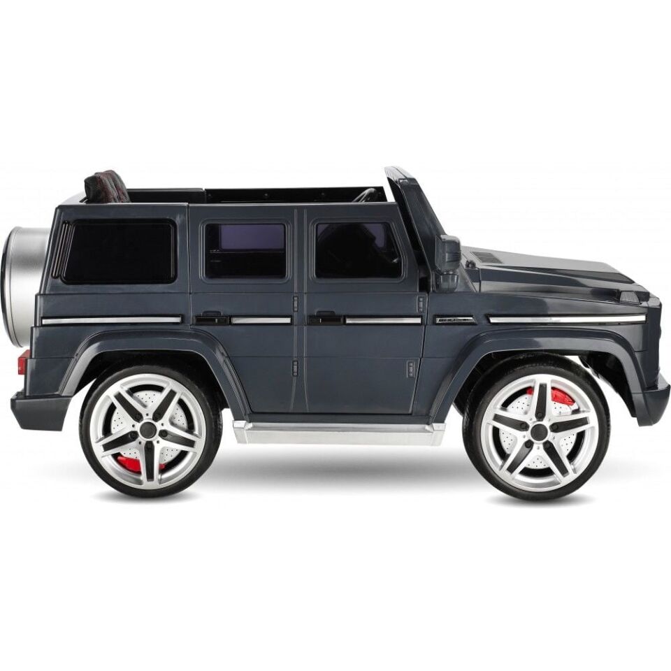 439 BHU12 AKÜLÜ JEEP 12V 1x12 volt 9ah akü 1 İleri - 1 geri vitesli Max hız 3.3 Km/h Işıklı farlar ve renkli ışıklar Deri kaplamalı koltuk Uzaktan kumandalı kontrol Usb girişi Akü şarj göstergesi 3+ Yaş kullanım. Max 25kg taşıma kapasitesi , ANTRASİT