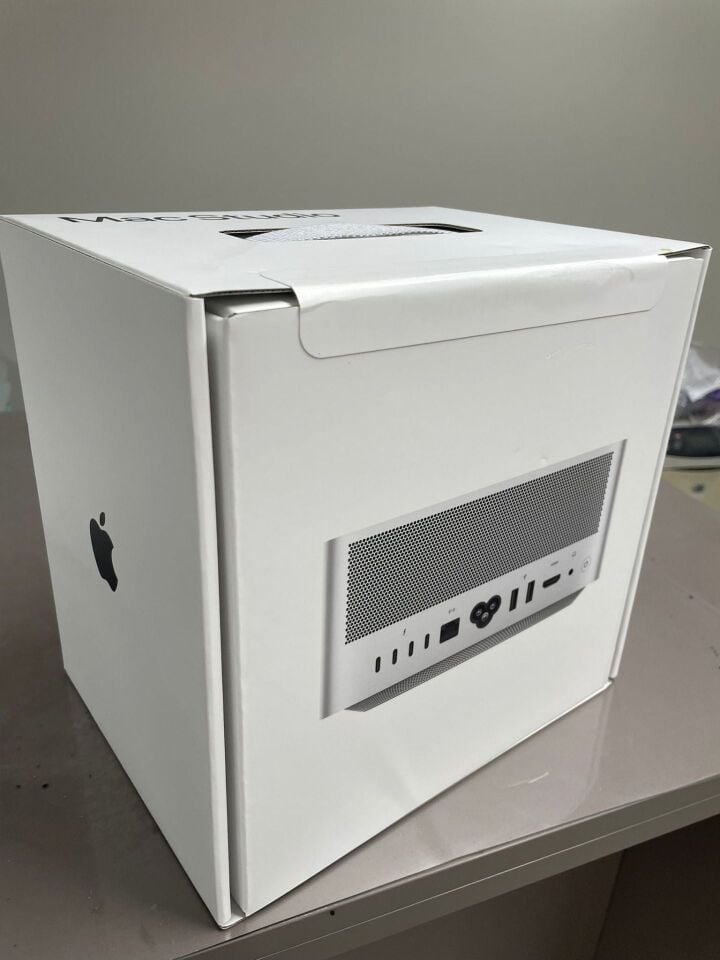 Apple M1 Max Mac Studio 32 GB birleşik bellek 512 GBSSD depolama,   10  Çekirdekli CPU   24 Çekirdekli GPU 16  Çekirdekli     MJMV3TU/A   A2615  , performance :  12,325    takip: 8279