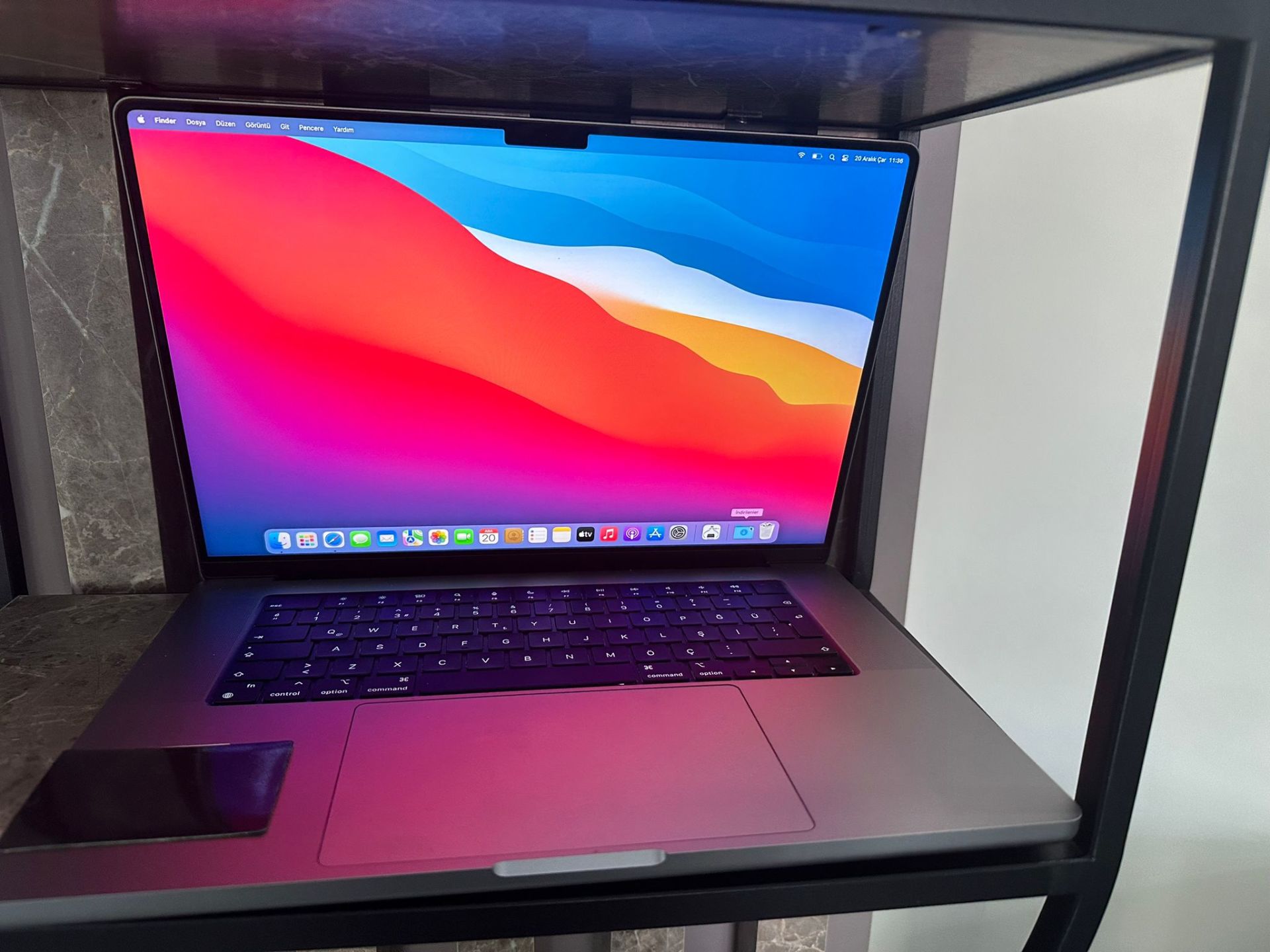 2.el Macbook pro m2 max 2023 16''   12 CPU 30 GPU   64 GB ram  2 TB SSD Depolama     16 inç Liquid Retina XDR ekran Q Türkçe klavye Z175000VA, pil devir: 50 , çok temiz , 16 Şubat 2025 ‘e kadar garantili takip : 7876