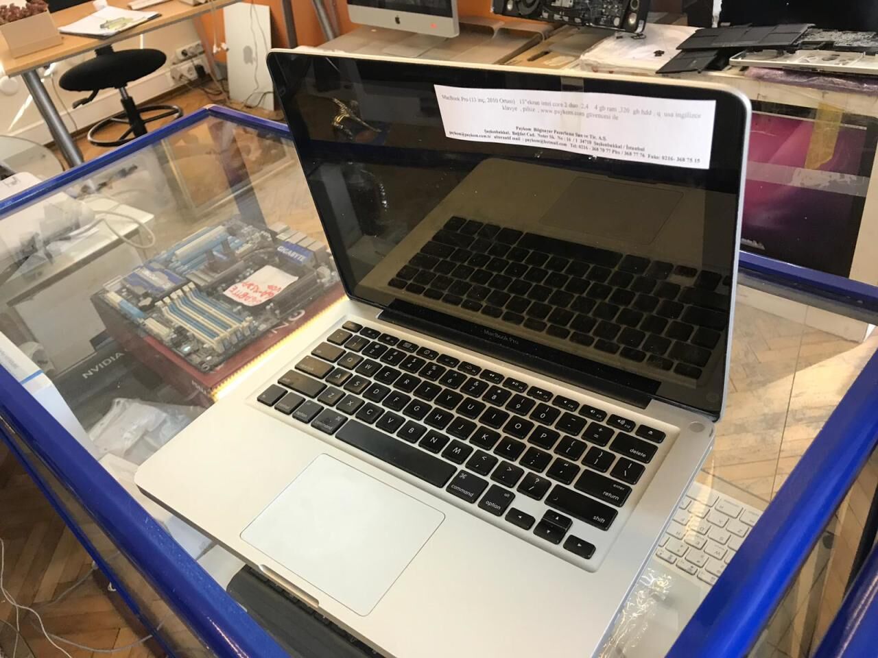2.el Mid2010 Apple MacBook Pro 13”Ekran (1280x800) intel 2.4Ghz Core2duo Cpu 4Gb Ram 120Gb Ssd 256Gb Geforce 320M Ekran Kartı Q Usa Klavye Paykom Güvenceli