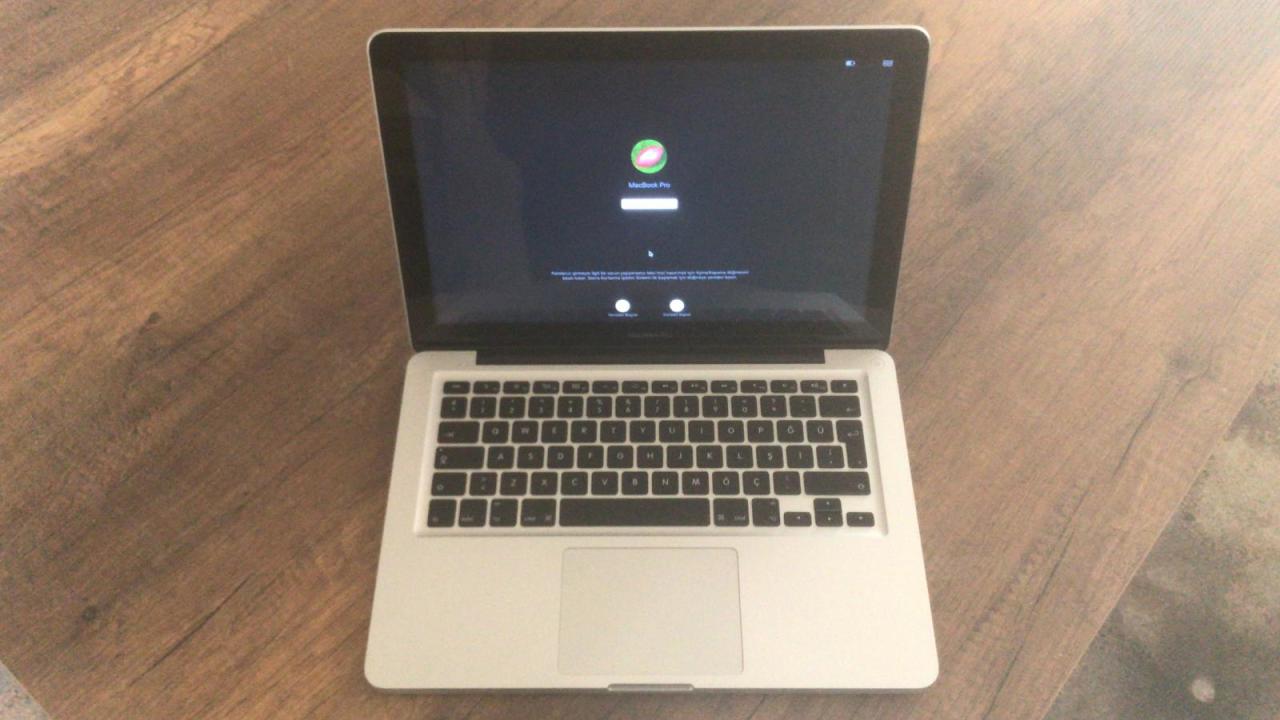 2.el Mid2012 Apple MacBook Pro 13''Ekran (1280x800) intel 2.5Ghz Core i5 Cpu 4Gb Ram 120Gb ssd 1.5Gb Intel Hd4000 Ekran Kart Usb 3.0 Thunderbolt Ethernet pil 613 devir Q Türkçe Klavye çok temiz