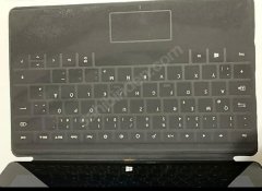 Microsoft Surface 1516 Model, 2GB ,  10.6''   İşlemci: Tegra3 (nVidia T30)  Bellek: 2GB RAM Depolama : 64 GB Boyutlar: 10.81 x 6.77 x 0.37 inç (27.4 cm x 17.1 cm x 9.3 mm) Ağırlık: 680 gram Ekran: 10.6'' ClearType HD, 1366 x 768 , 5 noktadan çoklu dokunma