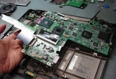 Tamir ve servis > Apple Retina RETINA Macbook pro 13''Ekran MC975 - MC976 - ME655 - ME293 -ME294 anakart mainboard logic board sıvı teması tamiri entegre değişimi vga ekran kartı tamiri Reballing Chipset değişimi liquid touch