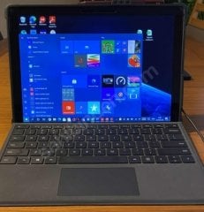 Surface Pro 5th Gen/8 RAM/i7-7660U/256SSD KLM KLVY  ÜRÜN KALEM KLAVYE HERŞEY MEVCUTTUR ORJİBAL ŞARJ ALETI ILE TESLİM EDİLECEKTİR I7 7660u 8 gb ram 256ssd