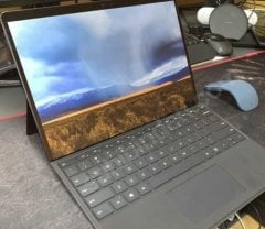 Surface Pro X 13 16GB RAM 256GB SSD 4G LTE