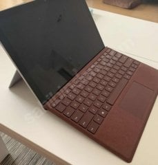 microsoft surface pro 6 i7  Model 1796 (FKG-00001) Intel i7, 8GB RAM, 256GB SSD, 12.3inch PixelSense Multi-Touch, Win10 Pro. az kullanılmıştır. temizdir. hiçbir sıkıntısı yok. orijinal kalemi ve arkadan ışıklandırmalı klavyesiyle satıyorum. online dersler