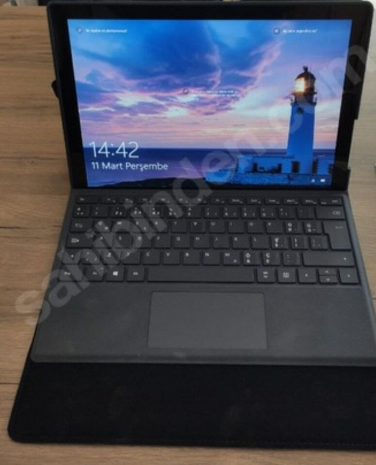 SURFACE PRO I5 ISLEMCI 8GB 256 SSD KLAVYE VE KALEMLI MAGAZADAN