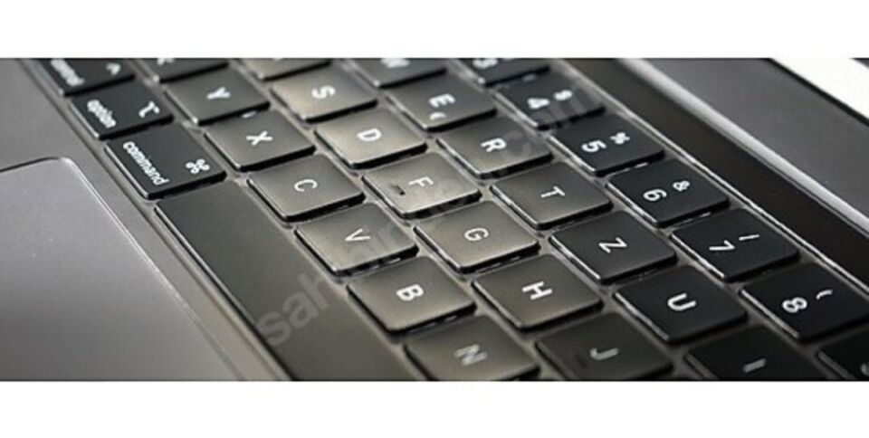 APPLE MacBook Pro A1706 2017 KLAVYE DEĞİŞİMİ