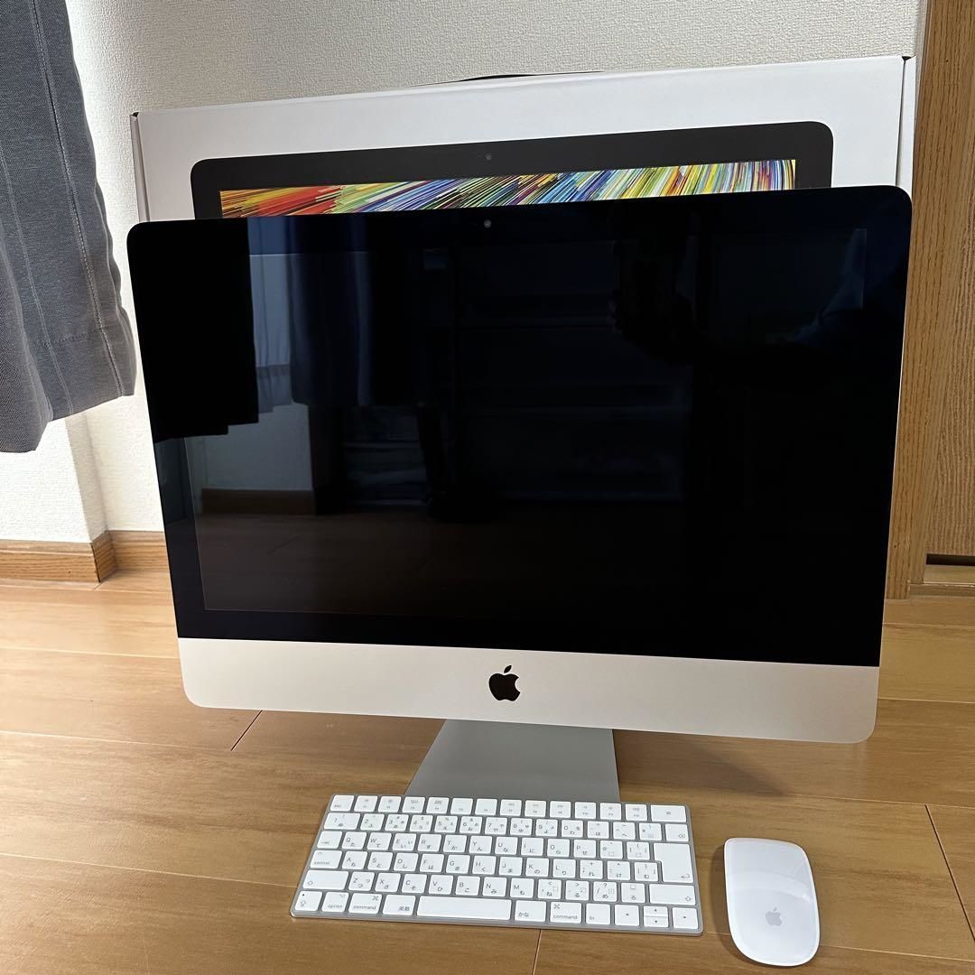 iMac (Retina 4K, 21.5-inch, 2017) i5 3,4 8 gb ram , 1 tb fd / 4 gb radeon pro 560  %5 pembe ekran da pembelik var çok fazla göze batmıyor  Geri kalan her şey sorunsuz