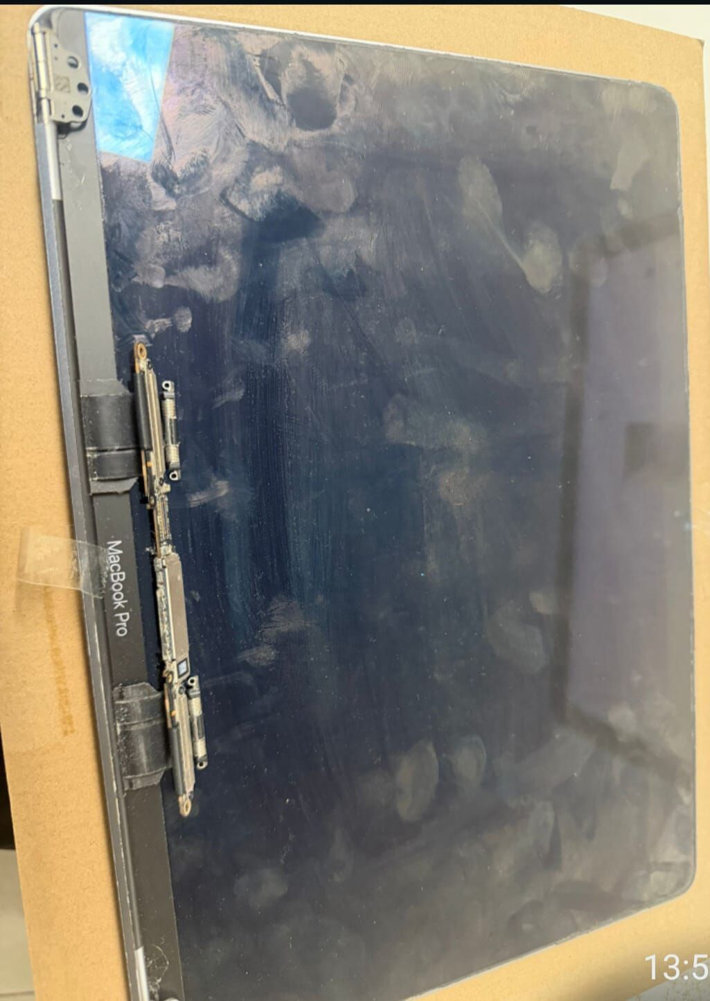 2.  el    apple   lcd   Macbookpro  2015 sonu 15''  için silver  a1398 LCD   kozmetik olarak çok temiz 9/10