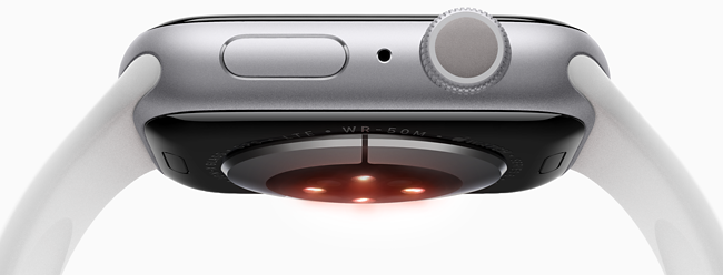 Apple Watch  6. seri Gümüş Rengi  40 mm Alüminyum Kasa ve Spor Kordon Başlangıç fiyatı: 3.799 TL Hafif özellikteki alüminyum kasa, uzay endüstrisi standartlarında %100 geri dönüştürülmüş bir alaşımdan üretiliyor.  İnovatif bir pim mekanizmasına sahip olan